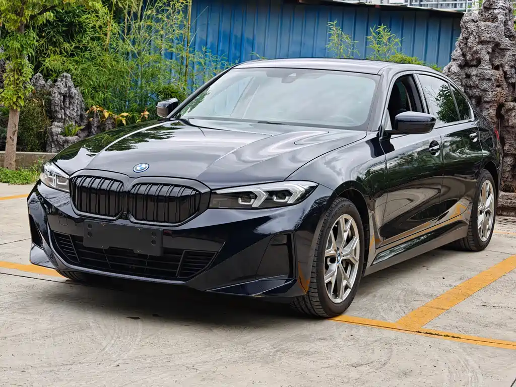BMW i3 2023 — фото 1