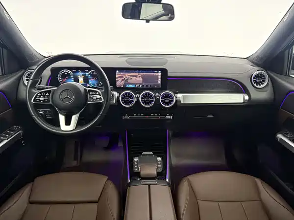 Mercedes-Benz GLB 2023