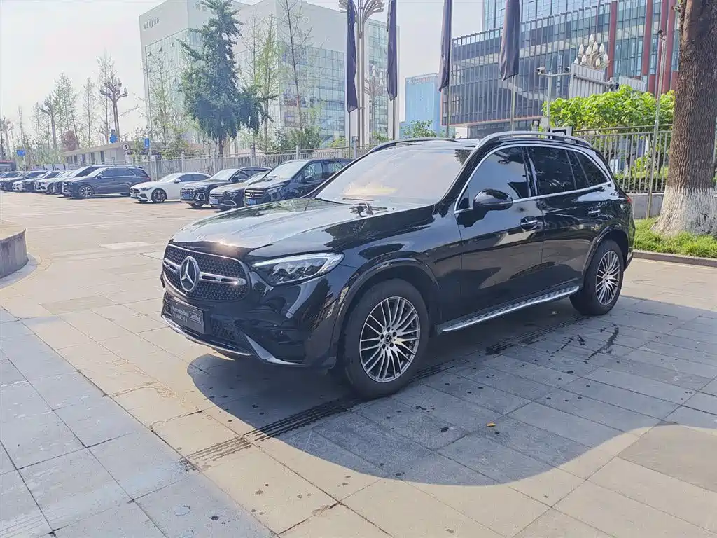 Mercedes-Benz GLC 2025