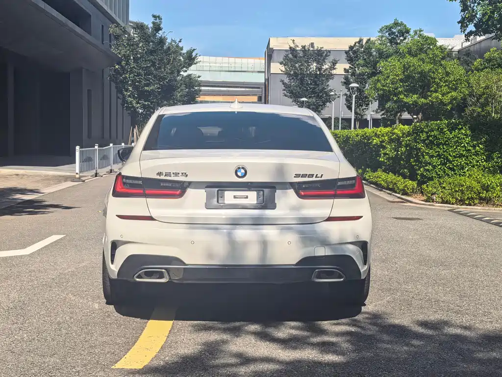BMW 3 Series 2021