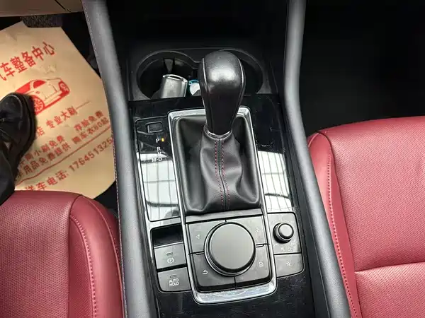 Mazda 3 Axela 2023
