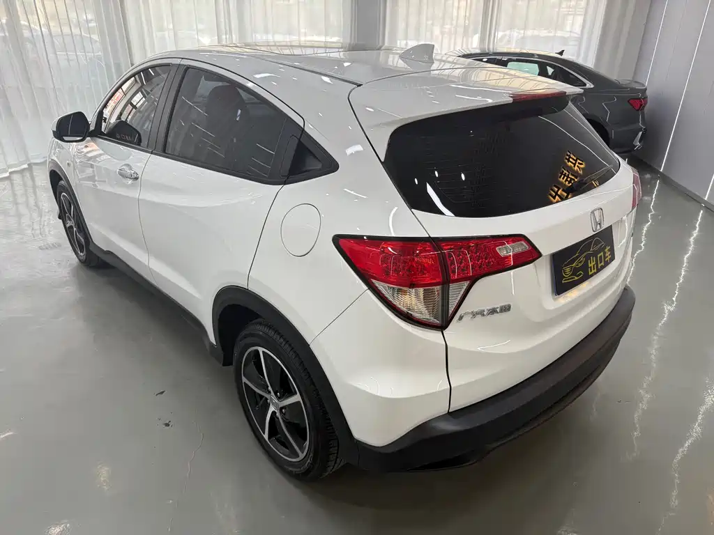 Honda Vezel 2022 — фото 4