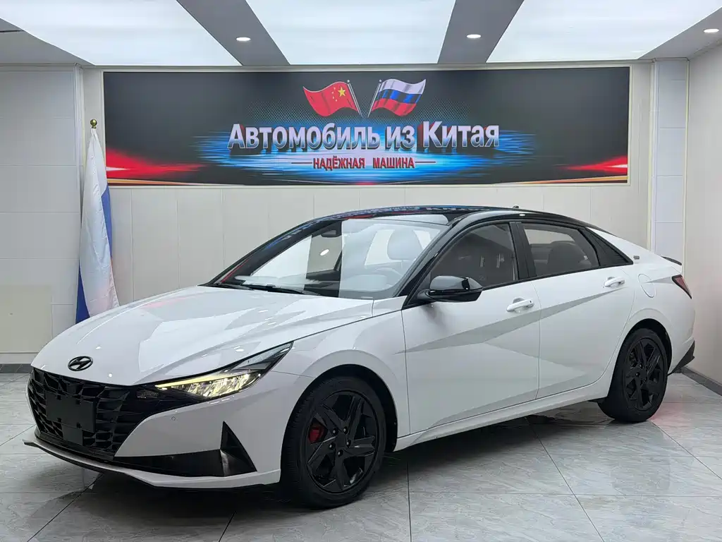 Hyundai Elantra 2022