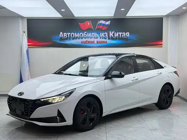 Hyundai Elantra 2022