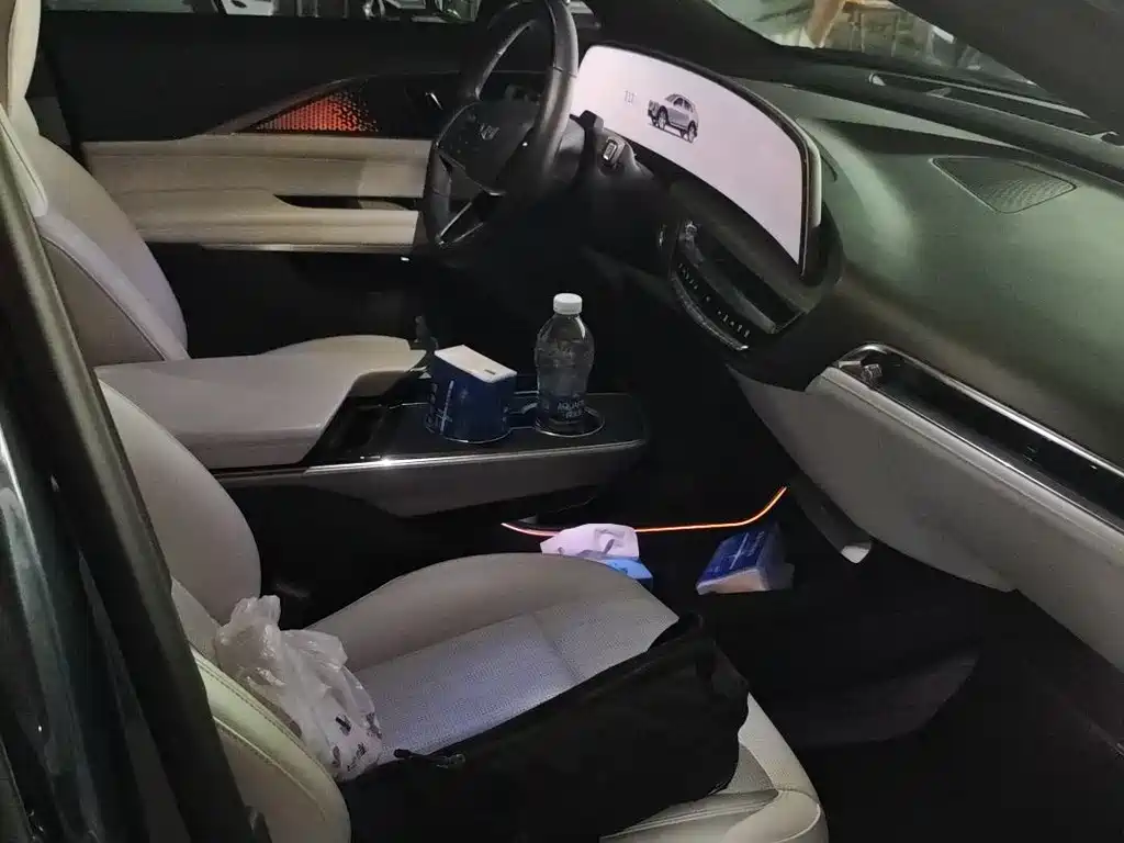Cadillac Lyriq 2023