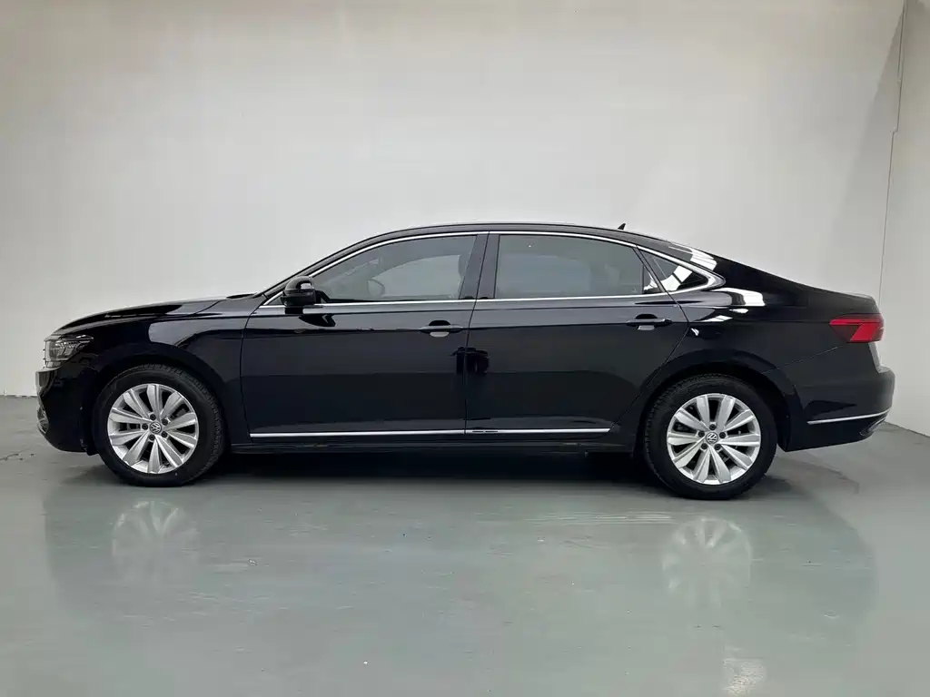 Volkswagen Passat 2020 — фото 3