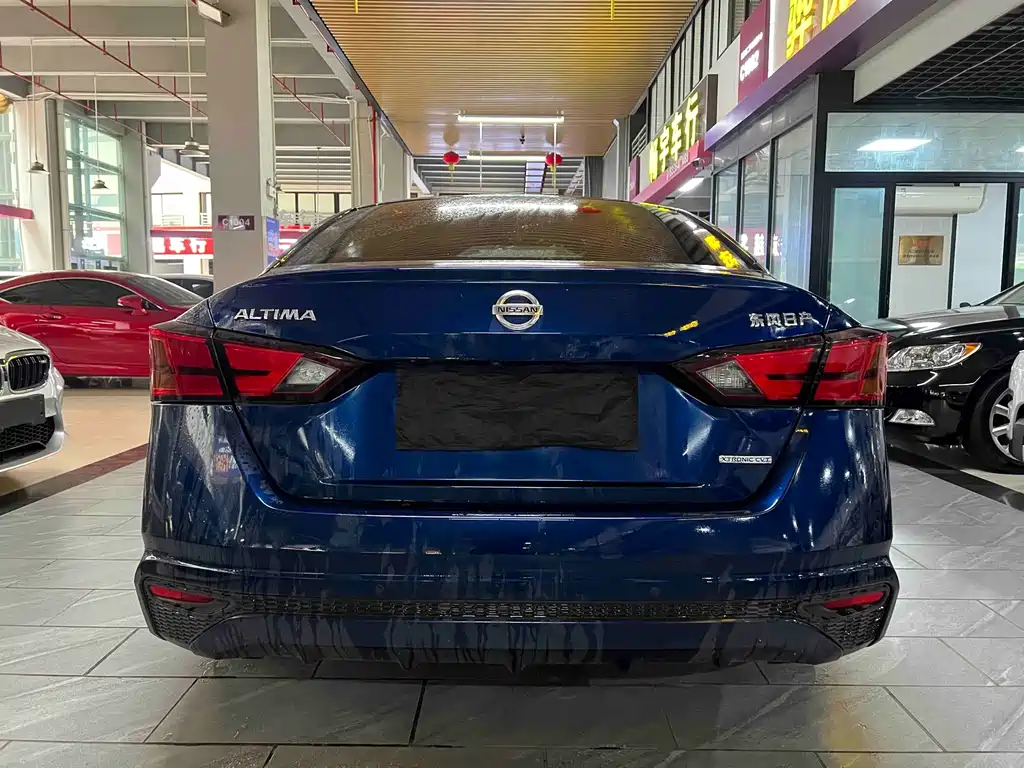 Nissan Teana 2022