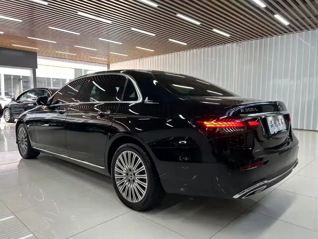 Mercedes-Benz E-Class 2023