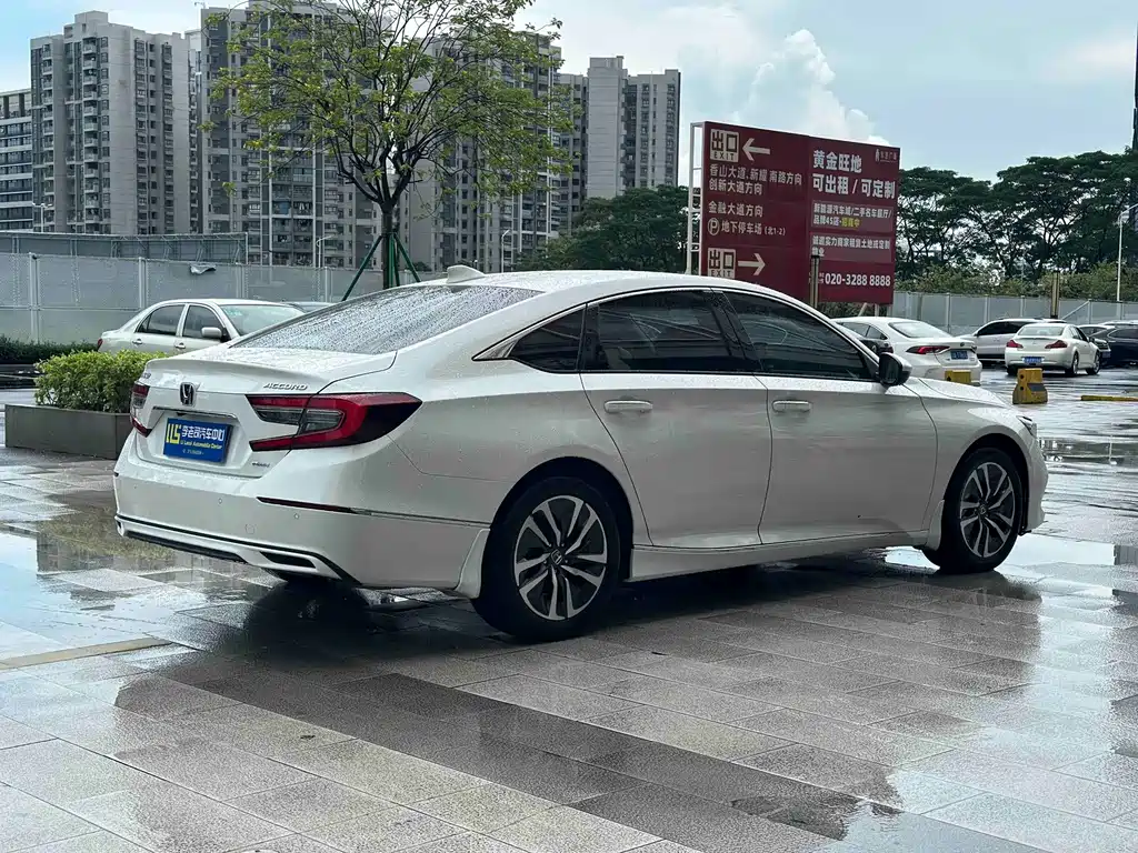 Honda Accord 2022 — фото 3
