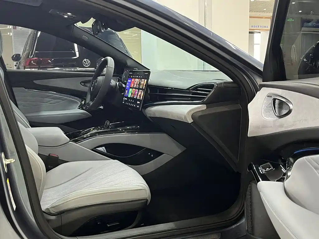 BYD Seal 2023 — фото 17