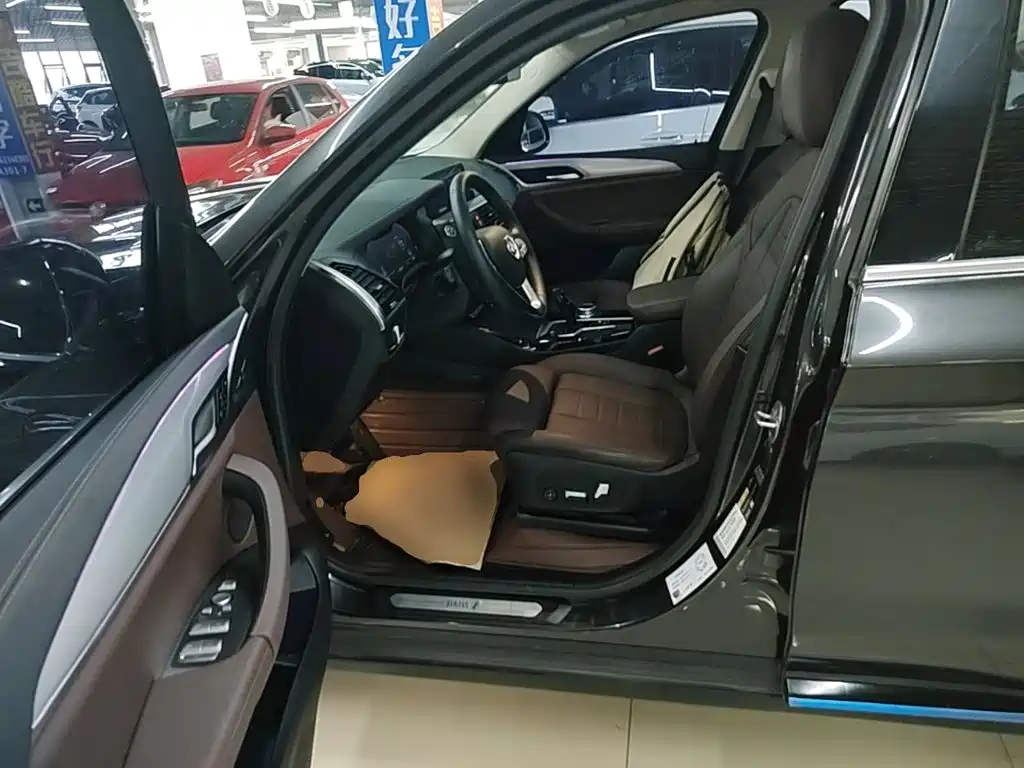 BMW iX3 2021 — фото 15