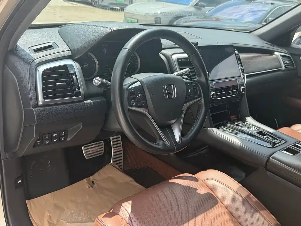 Honda UR-V 2017 — фото 11