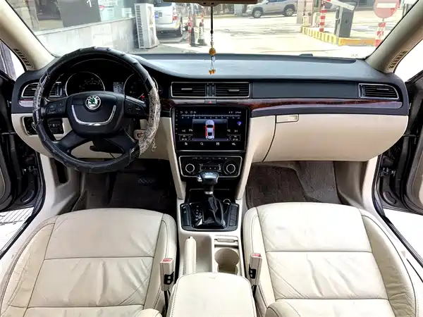 Skoda Superb 2010