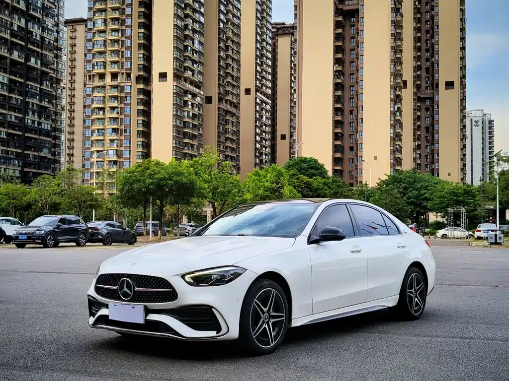 Mercedes-Benz C-Class 2024
