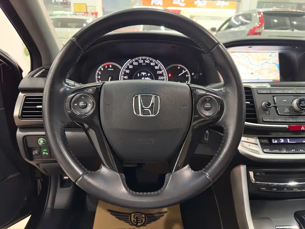 Honda Accord 2014 — фото 19