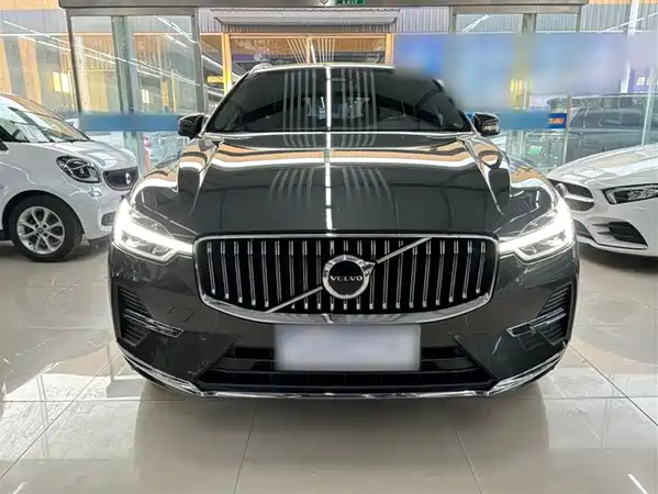 Volvo XC60 2022