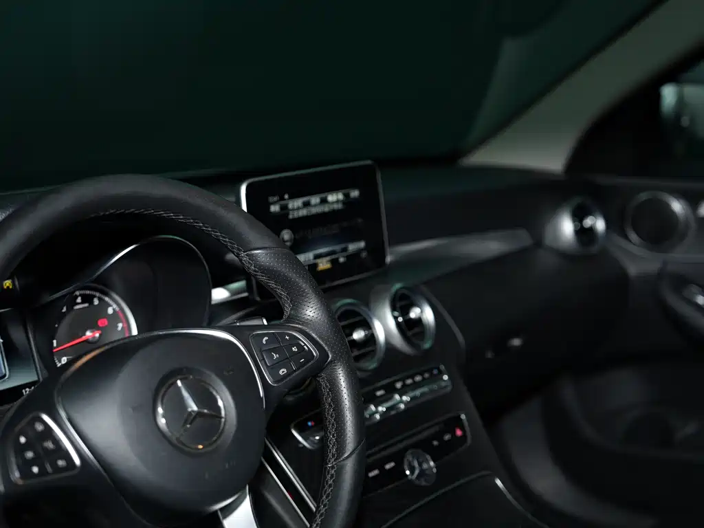 Mercedes-Benz C-Class 2018 — фото 14