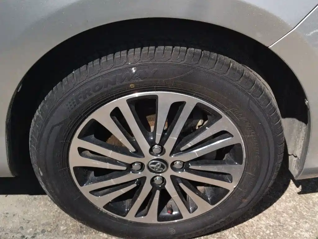 Toyota Vios 2015 — фото 7