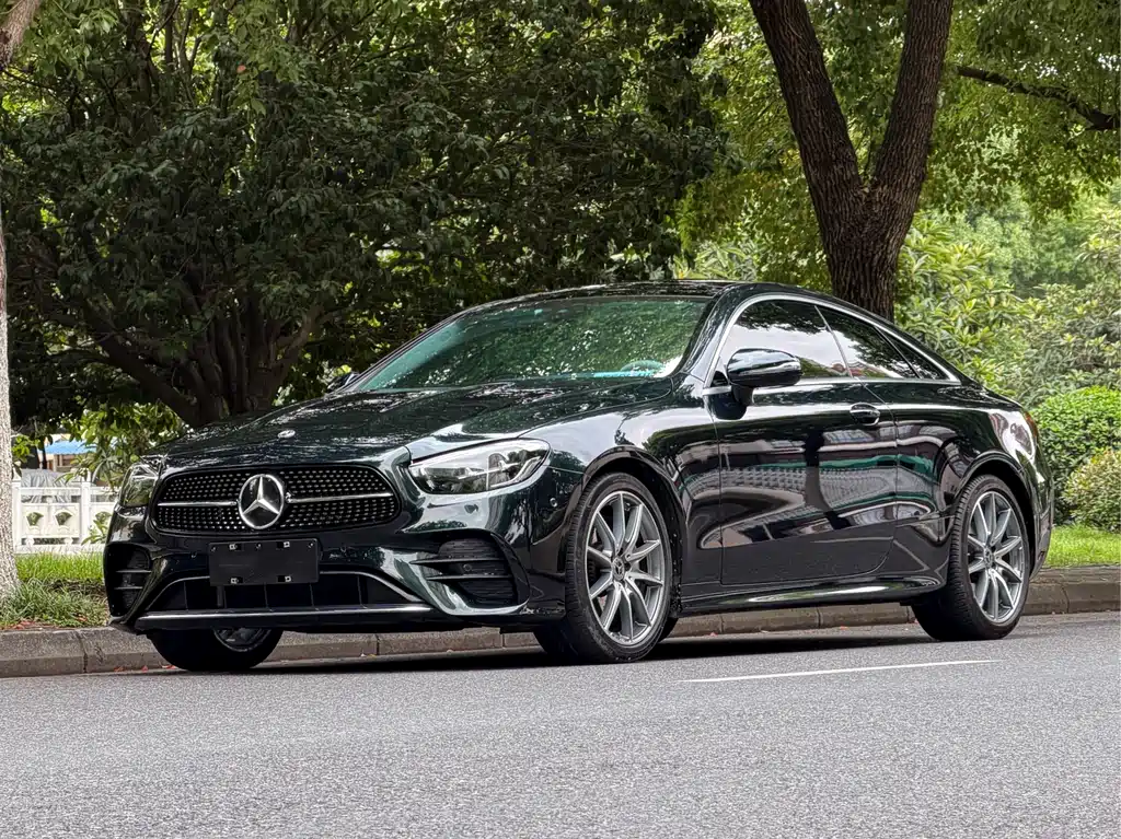 Mercedes-Benz E-Class 2023 — фото 1
