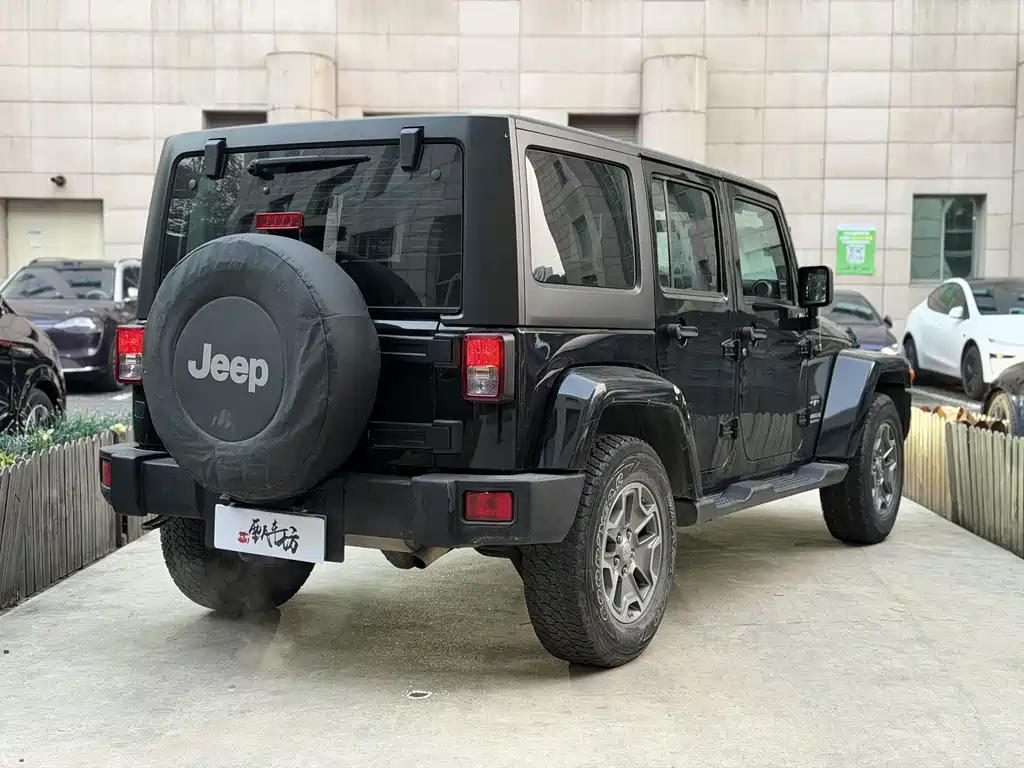 Jeep Wrangler 2017 — фото 4