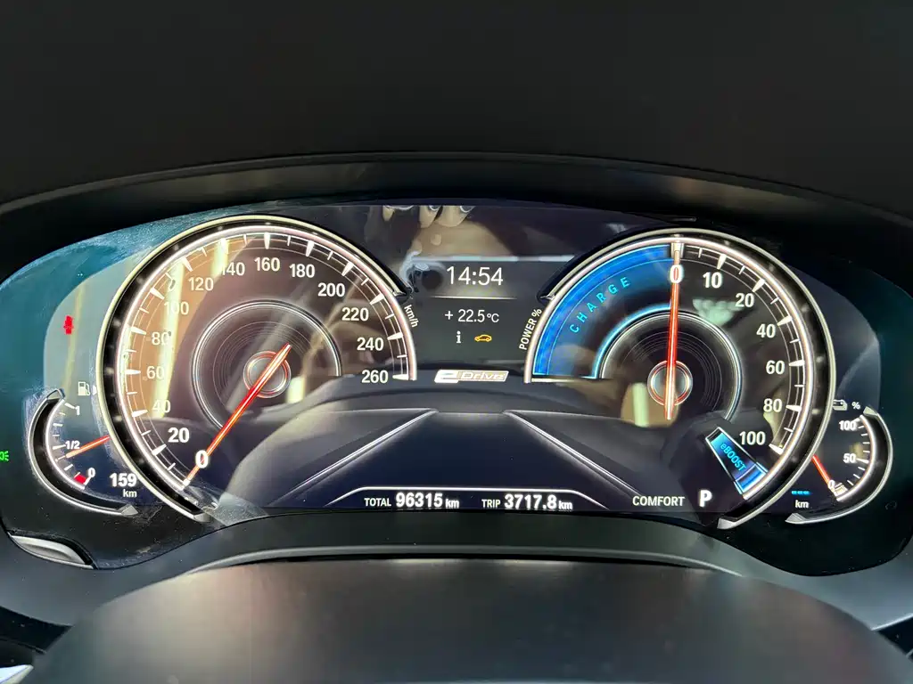 BMW 5 Series New Energy 2018 — фото 9