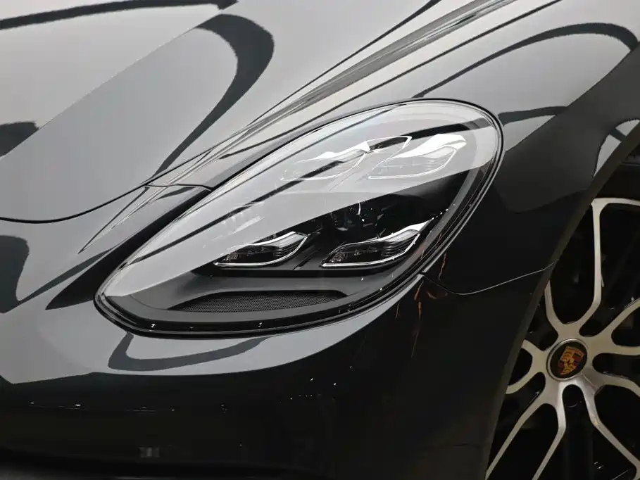 Porsche Panamera 2023 — фото 26
