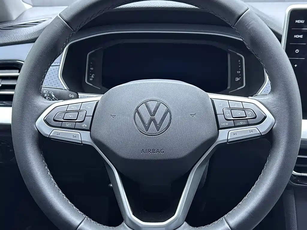 Volkswagen Lavida 2023 — фото 12