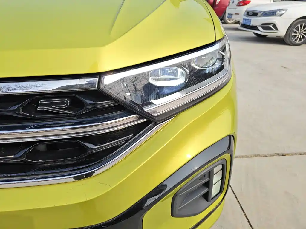 Volkswagen T-Roc 2023 — фото 19