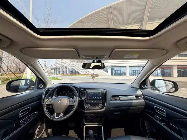Mitsubishi Outlander 2019