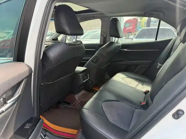 Toyota Camry 2021
