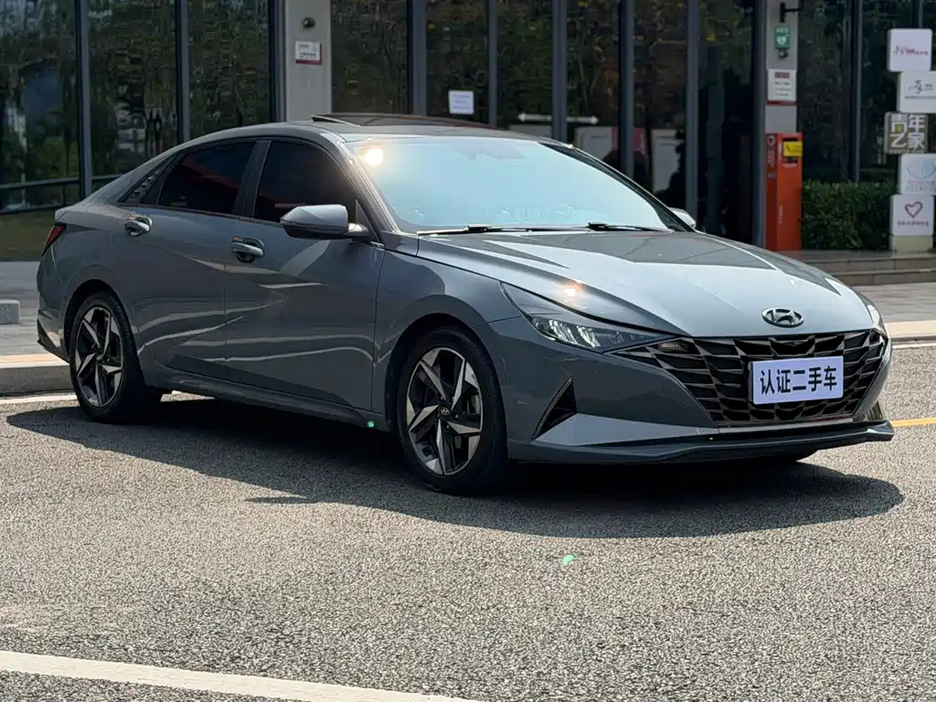 Hyundai Elantra 2021 — фото 3