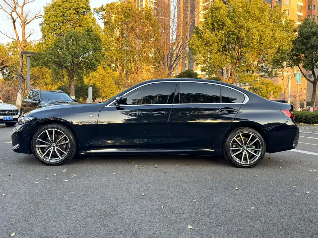 BMW 3 Series 2023
