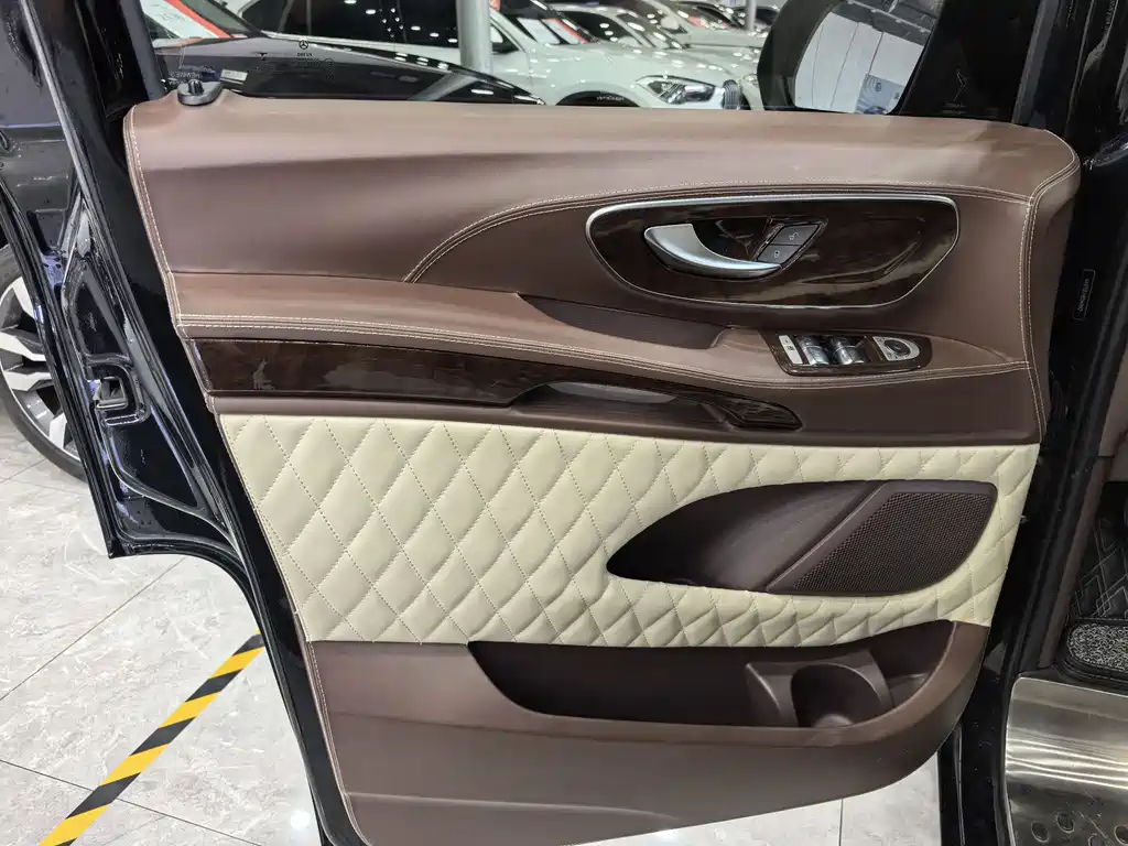 Mercedes-Benz Vito 2020 — фото 11