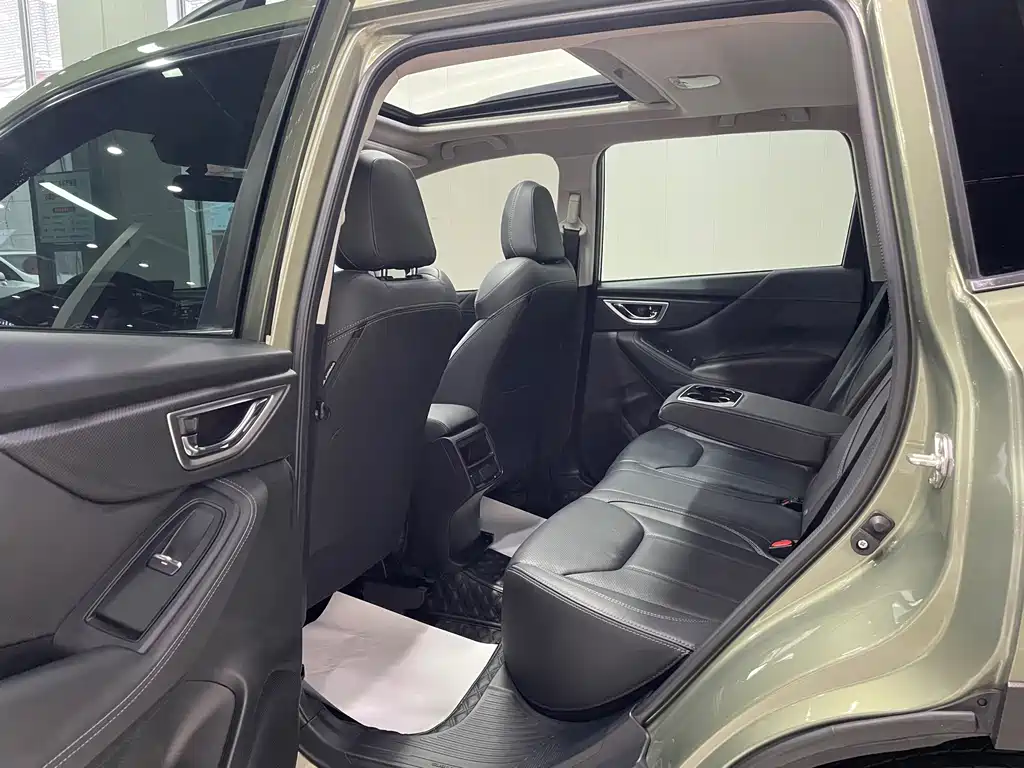 Subaru Forester 2021 — фото 16
