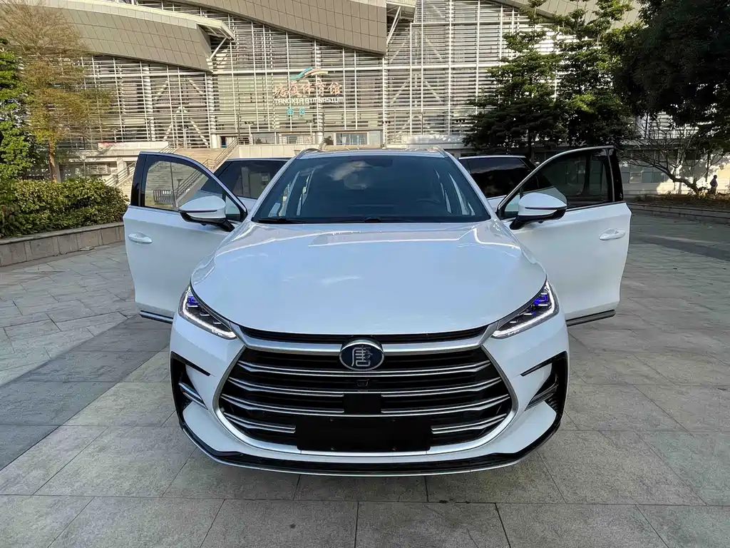 BYD Tang New Energy 2022 — фото 10