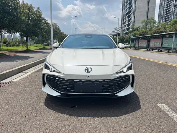 MG MG7 2023