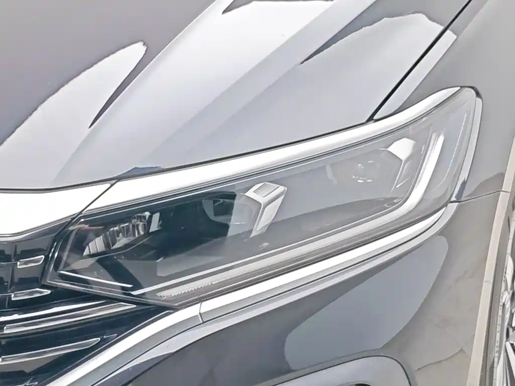 Volkswagen Passat 2025