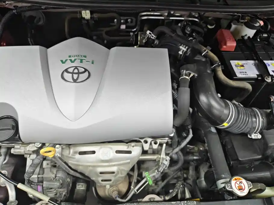 Toyota Yaris L 2018 — фото 10