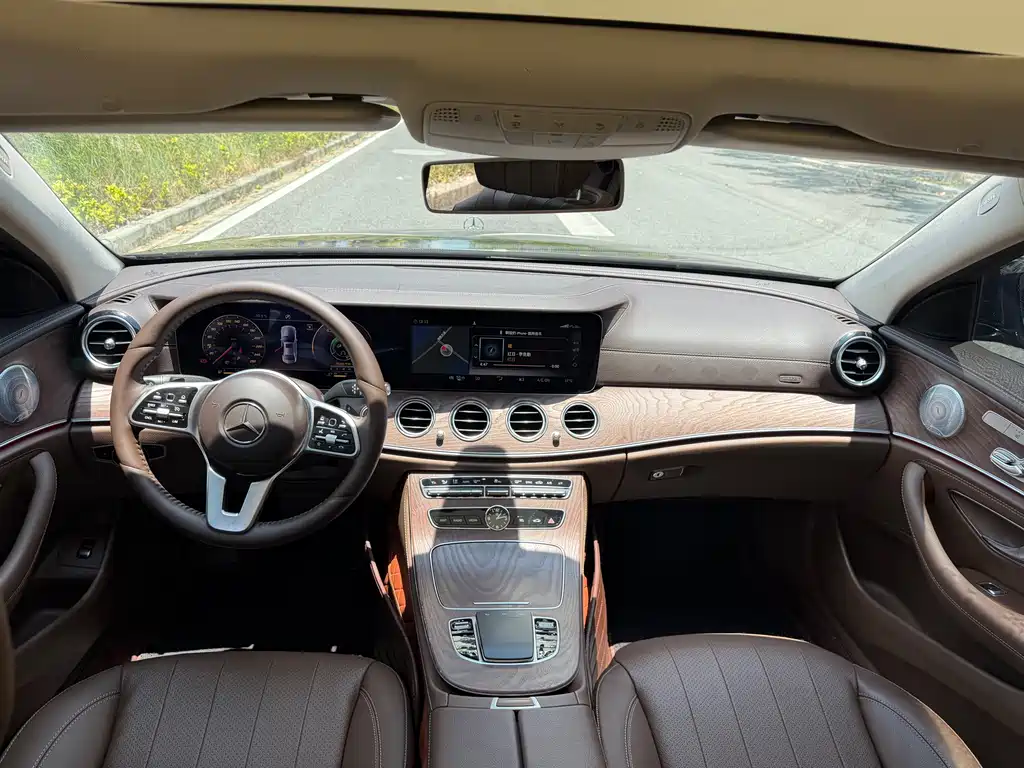 Mercedes-Benz E-Class 2020 — фото 8