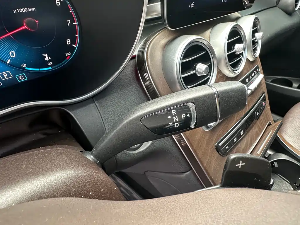 Mercedes-Benz GLC 2022 — фото 14