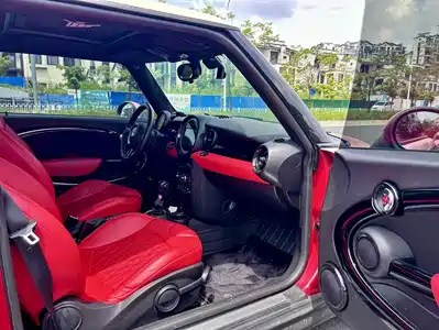 MINI MINI 2012