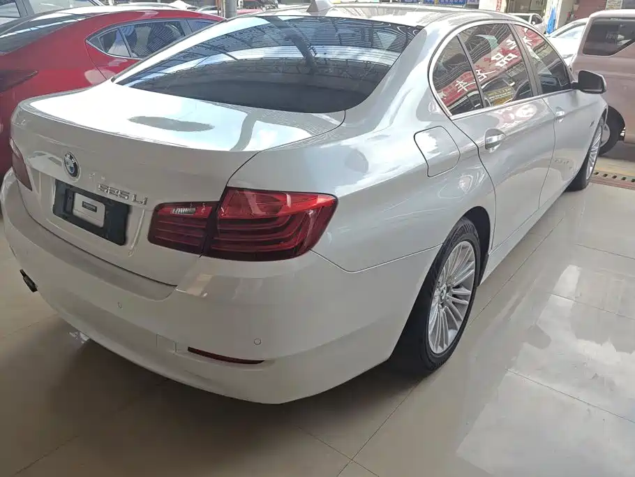 BMW 5 Series 2015