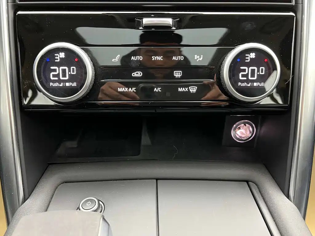 Land Rover Discovery 2021 — фото 17