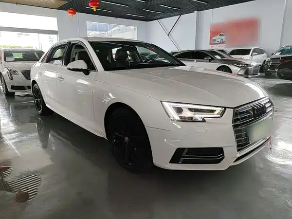 Audi A4L 2018