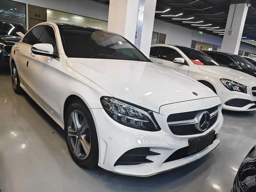 Mercedes-Benz C-Class 2021