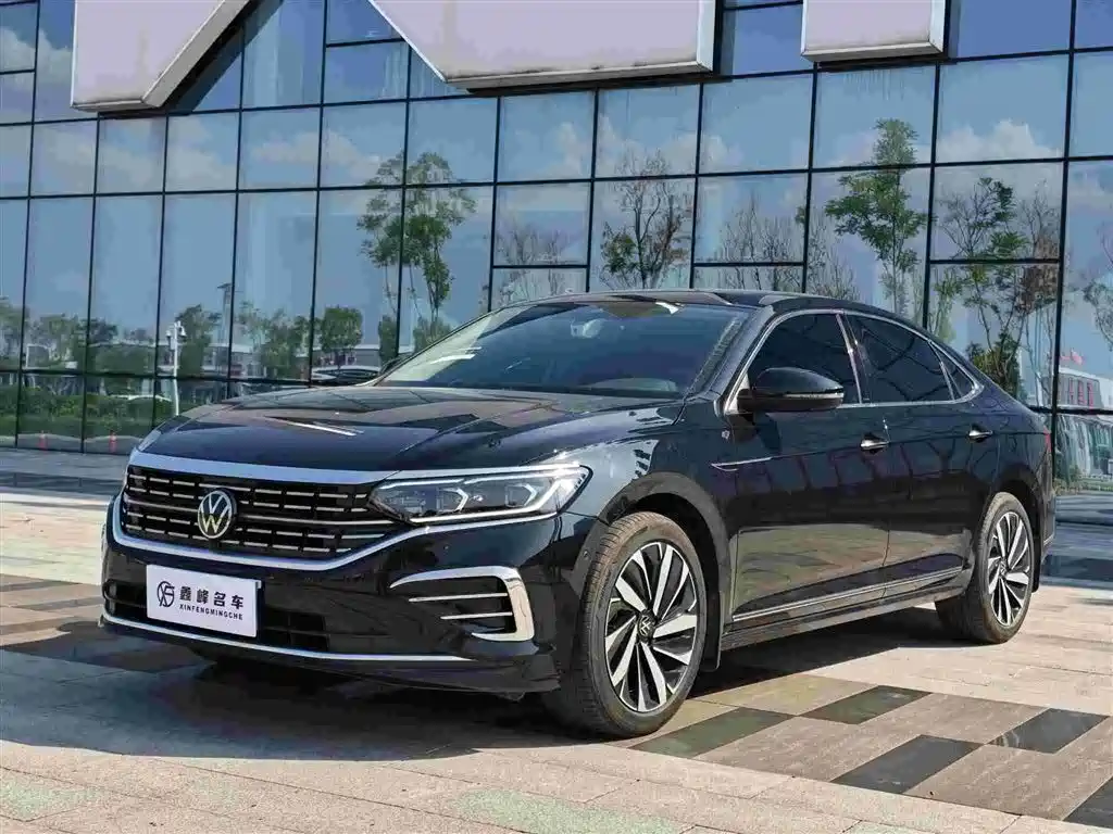 Volkswagen Passat 2025