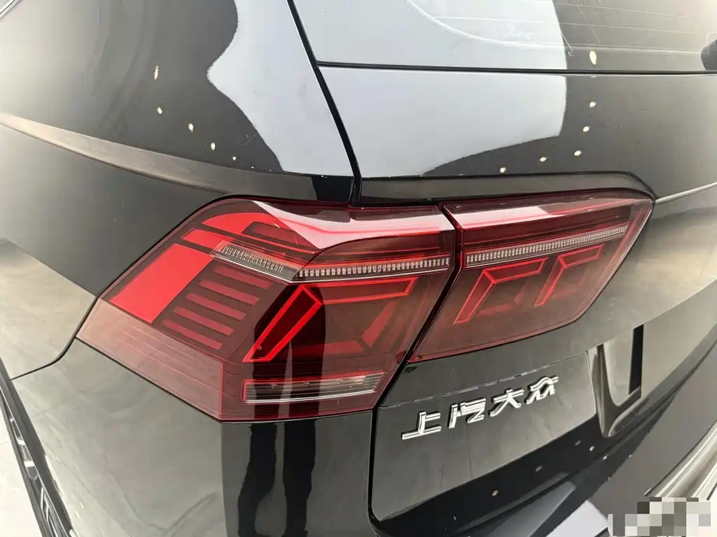 Volkswagen Tiguan L 2022 — фото 19