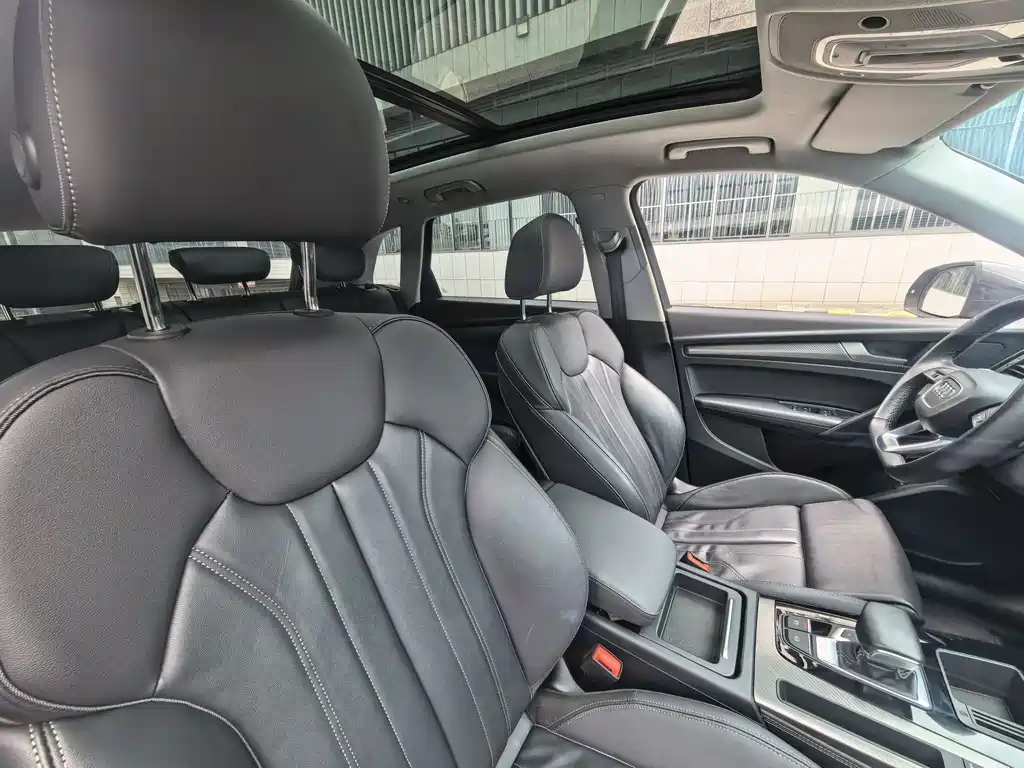 Audi Q5L 2021 — фото 15