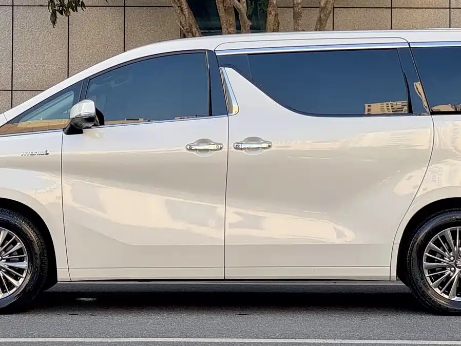 Toyota Vellfire 2021 — фото 4