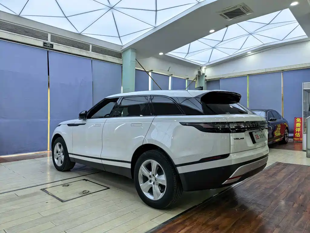 Land Rover Range Rover Velar 2025 — фото 17
